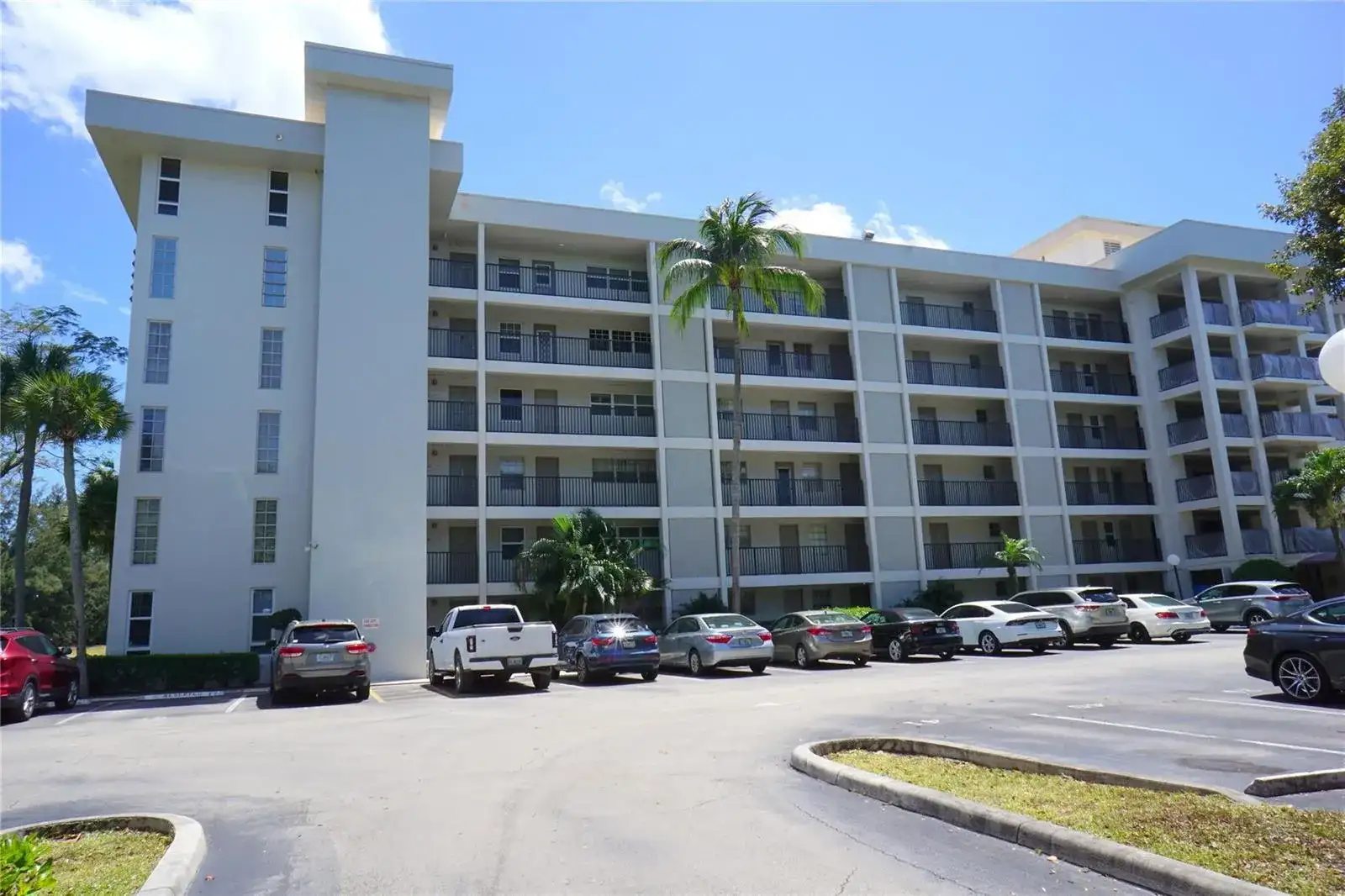 2600 S COURSE Drive # 410, Pompano Beach FL 33069 photo 2