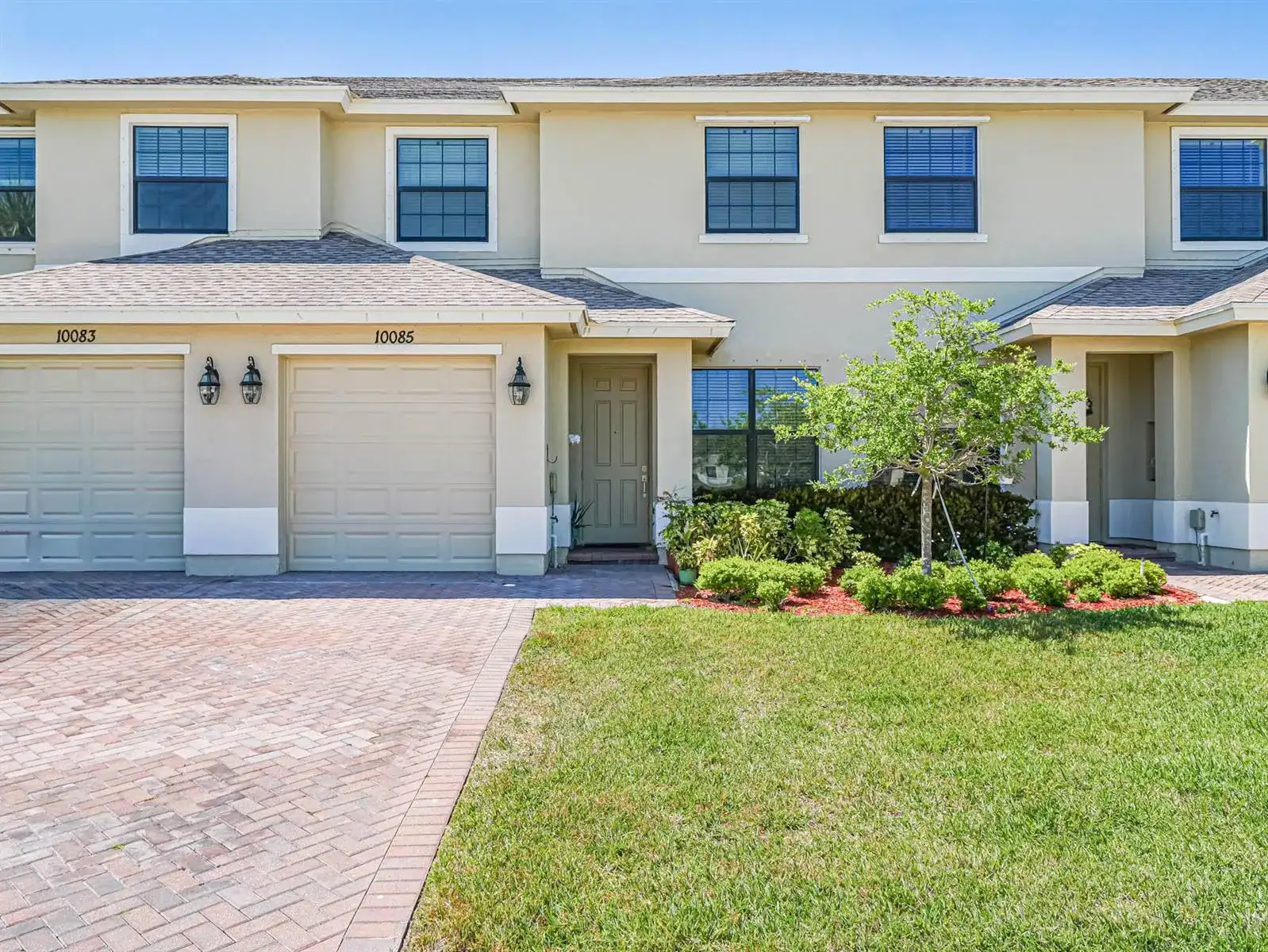 10092 W VILLA Circle, Vero Beach FL 32966 photo 2