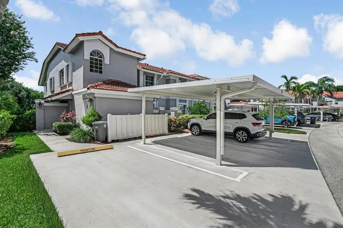 7027 Summer Tree Drive # 201, Boynton Beach FL 33437