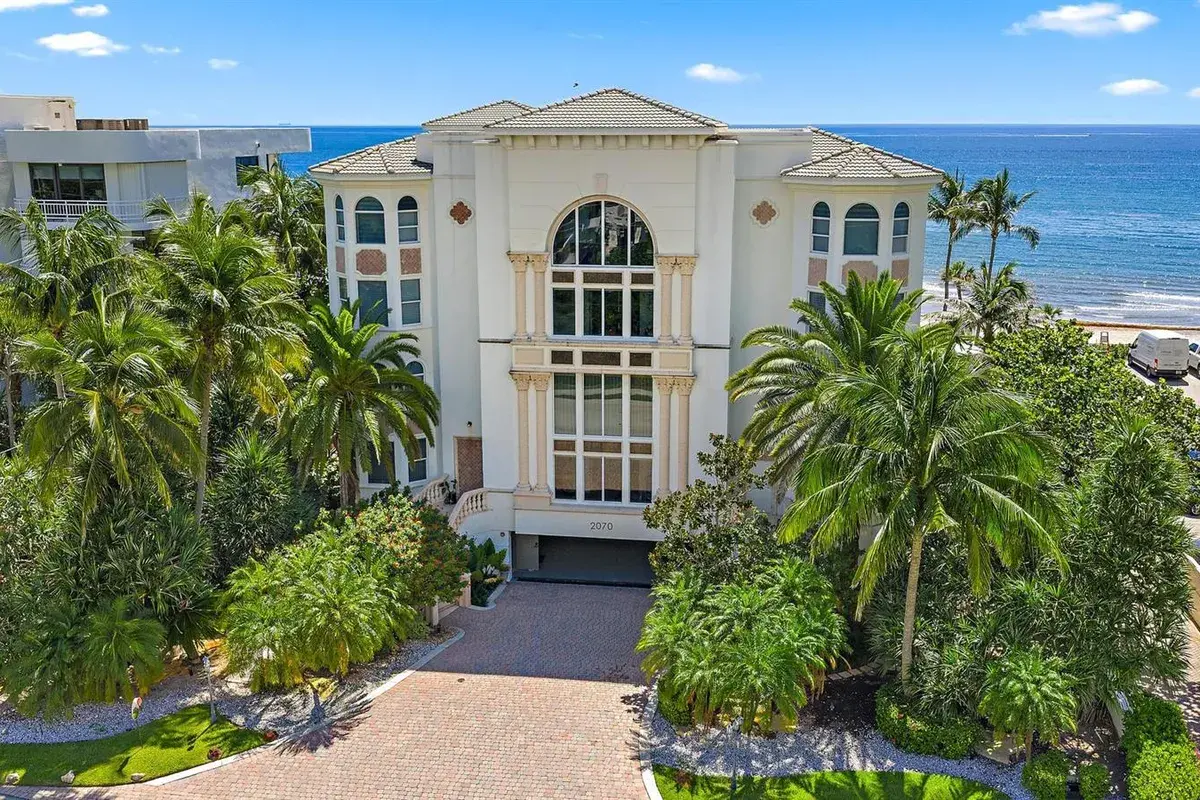 2070 N Ocean Boulevard, Boca Raton FL 33431