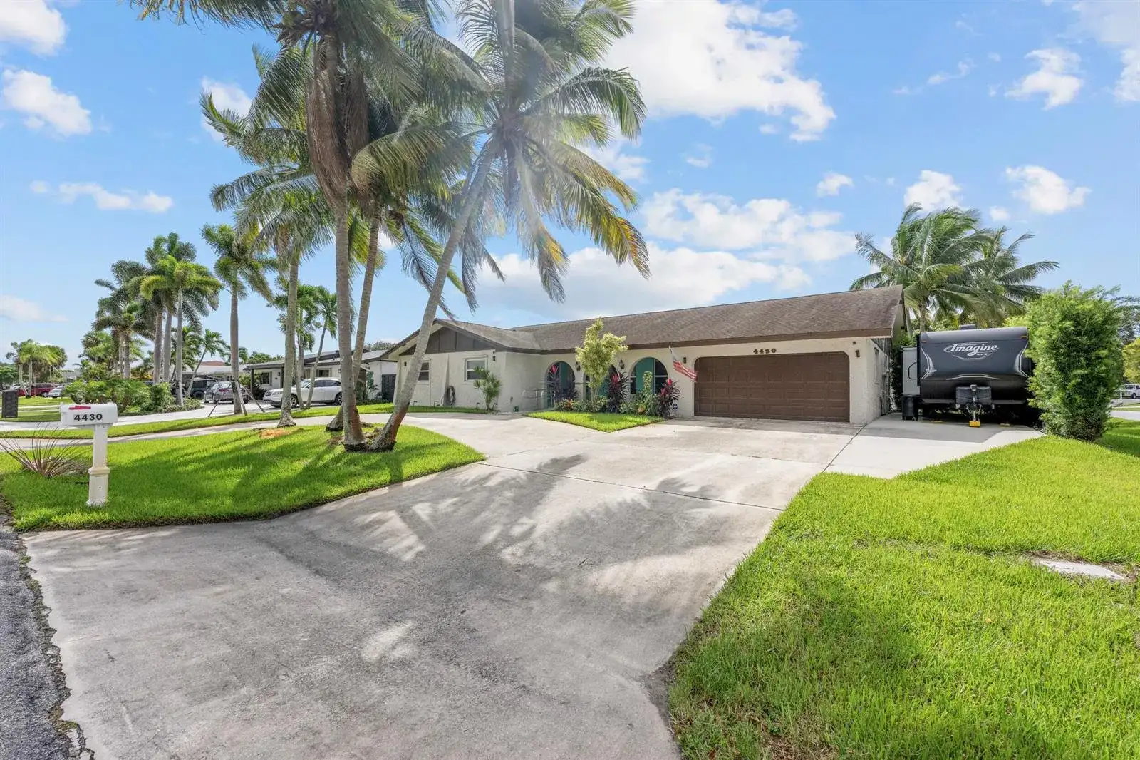 4430 Gardenia Drive, Palm Beach Gardens FL 33410 photo 2