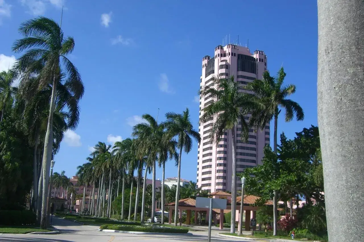 550 SE Mizner Boulevard # B206, Boca Raton FL 33432