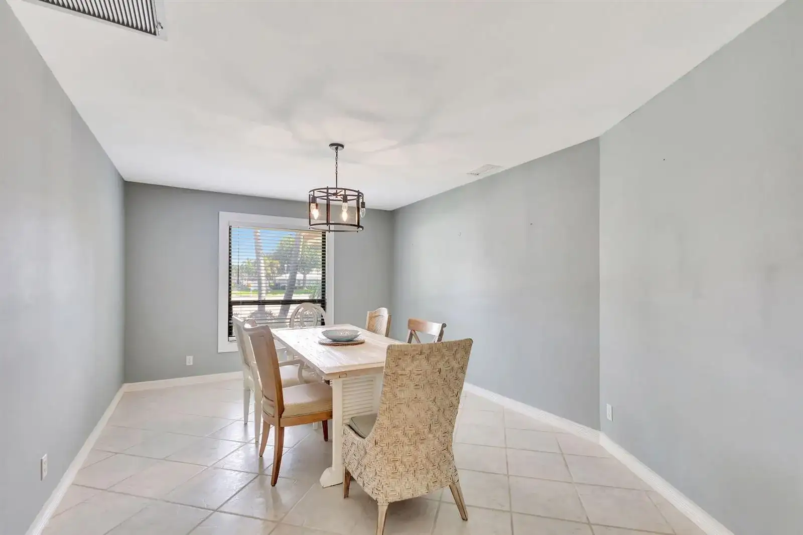 88 Pinehill Trail E, Tequesta FL 33469 photo 5