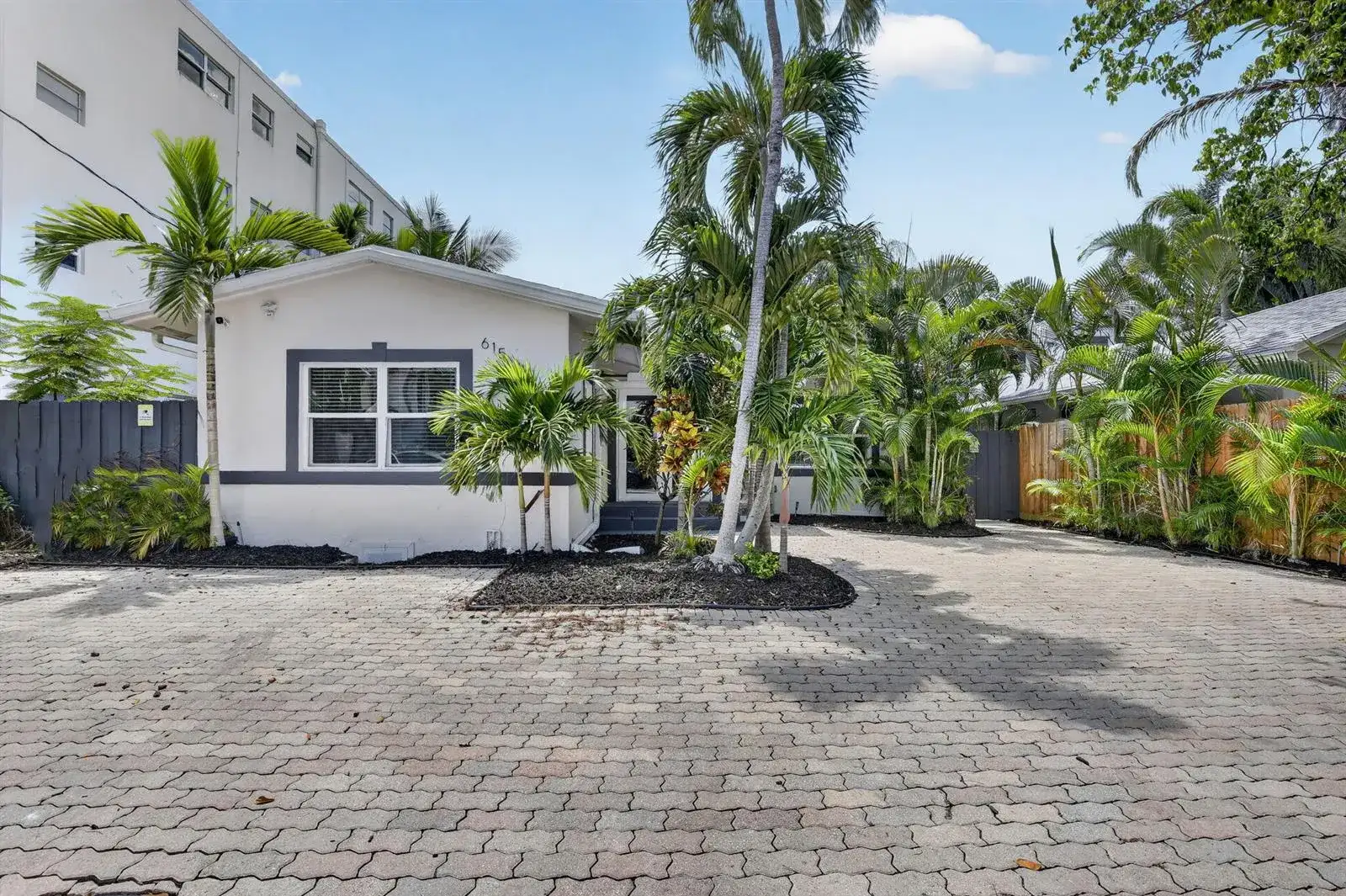 615 NE 13TH Avenue, Fort Lauderdale FL 33304 photo 5