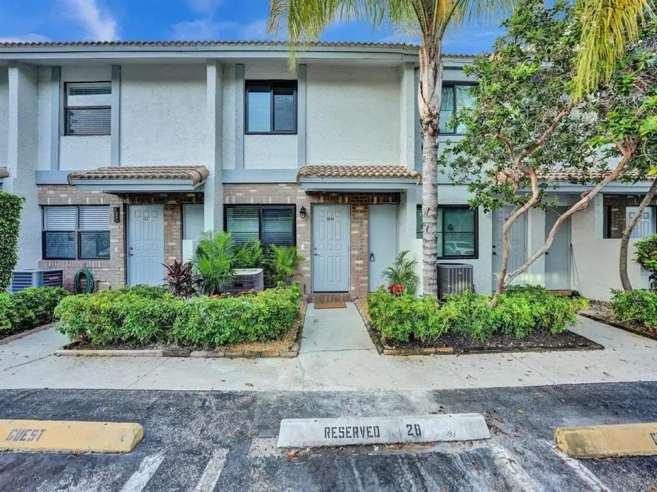 9845 RIVERSIDE Drive # 28, Coral Springs FL 33071