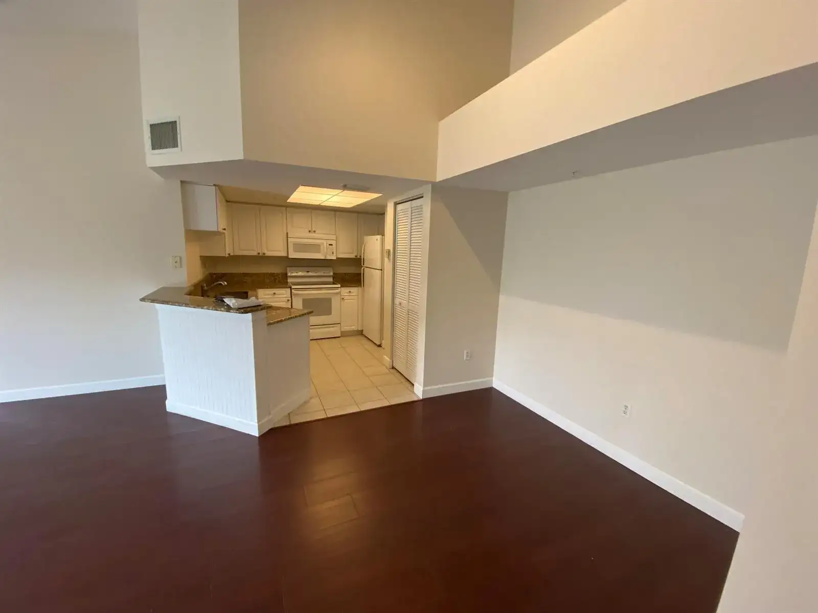 1100 S CRESTWOOD Court S # 1117, Royal Palm Beach FL 33411 photo 2