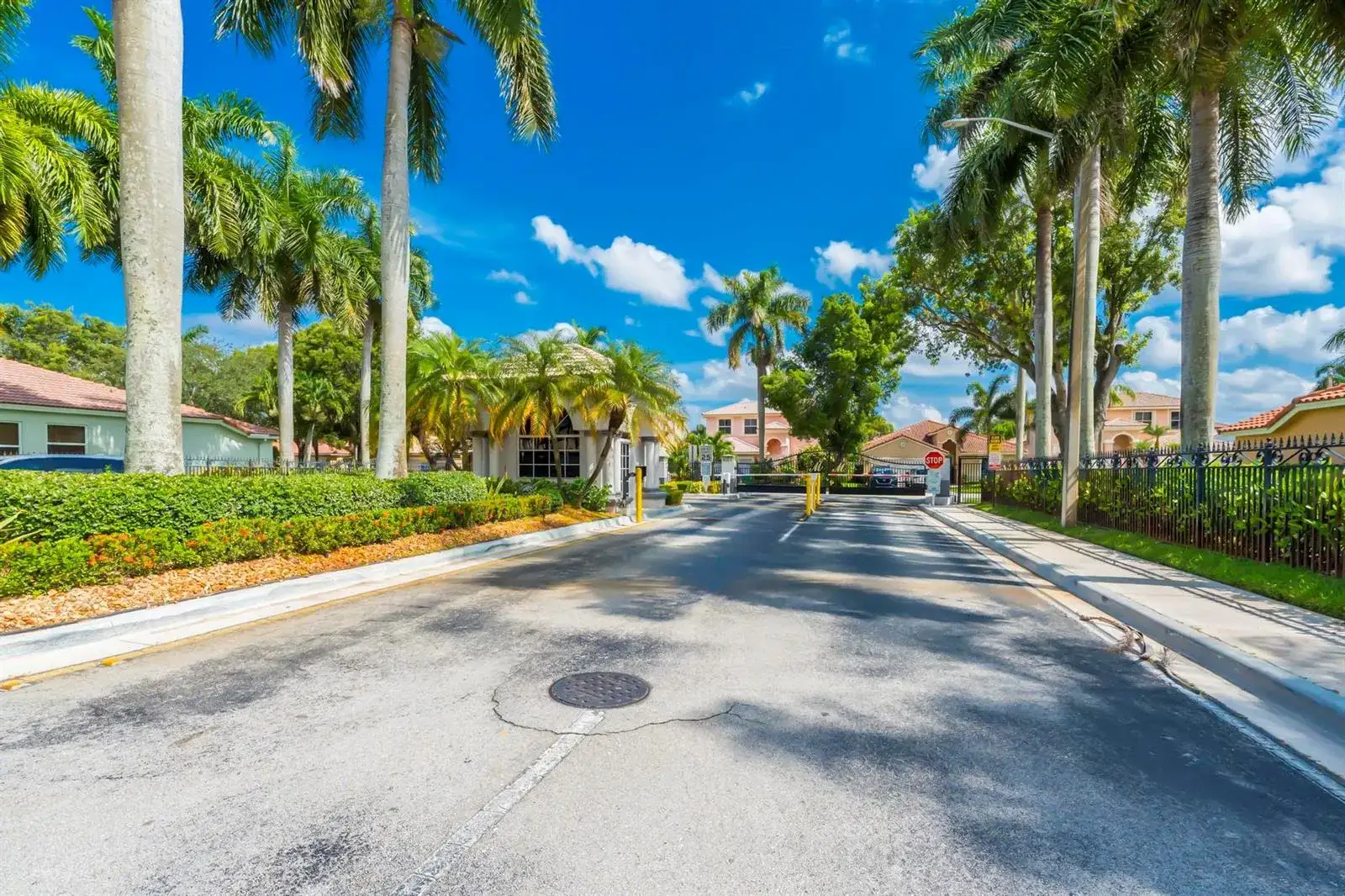 2772 SW 135TH Avenue, Miramar FL 33027 photo 3