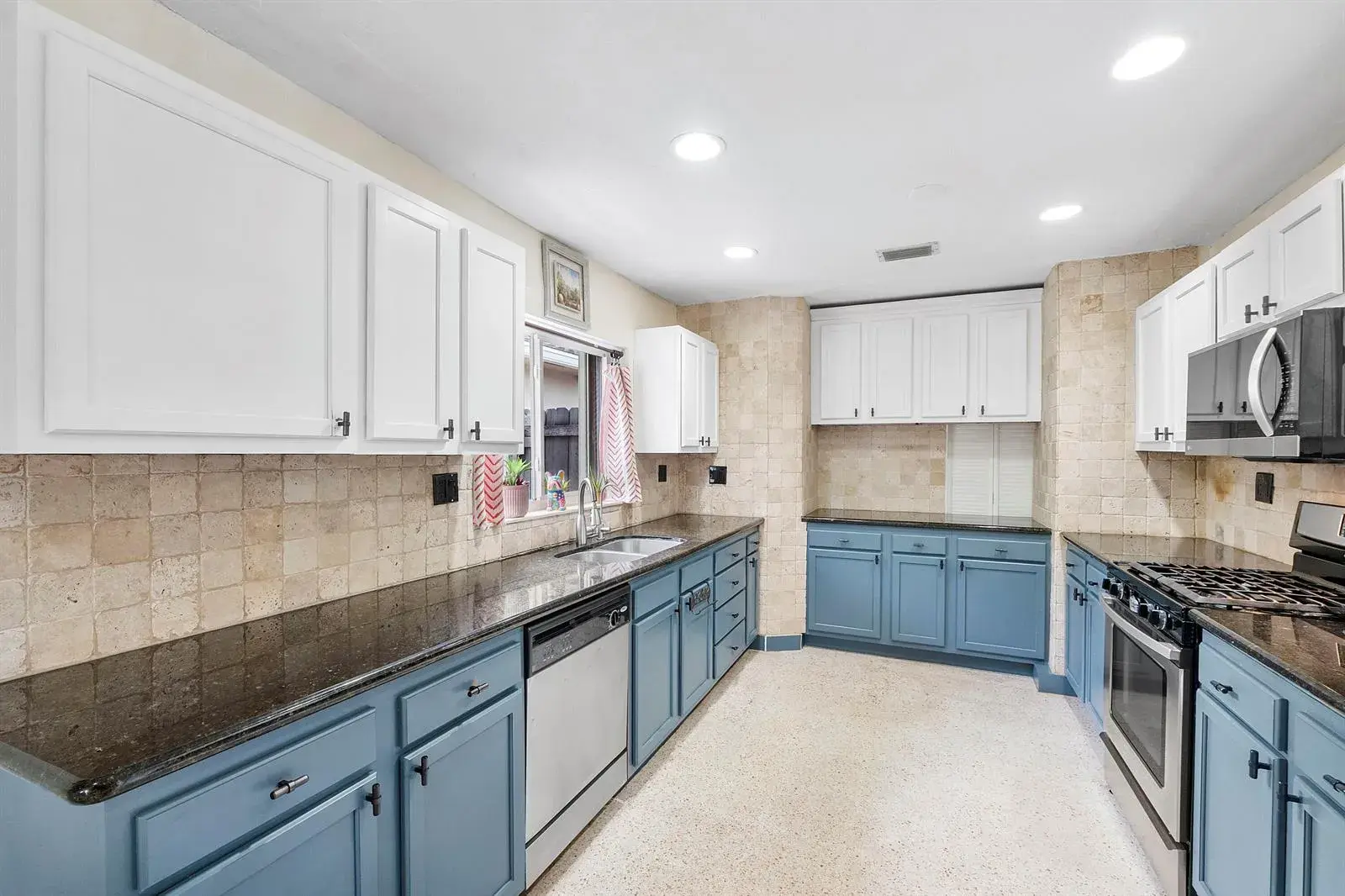 2933 NE 1st Avenue, Wilton Manors FL 33334