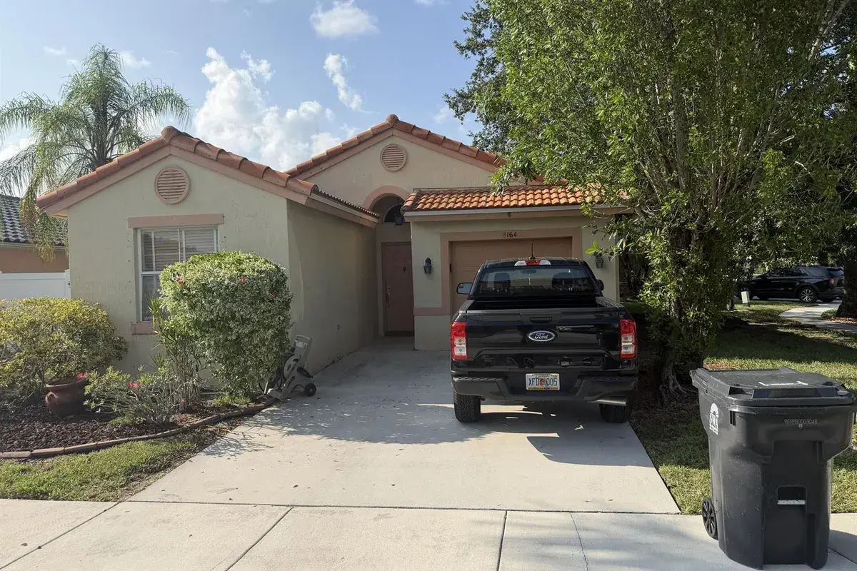 8164 PELICAN HARBOUR Drive, Lake Worth FL 33467