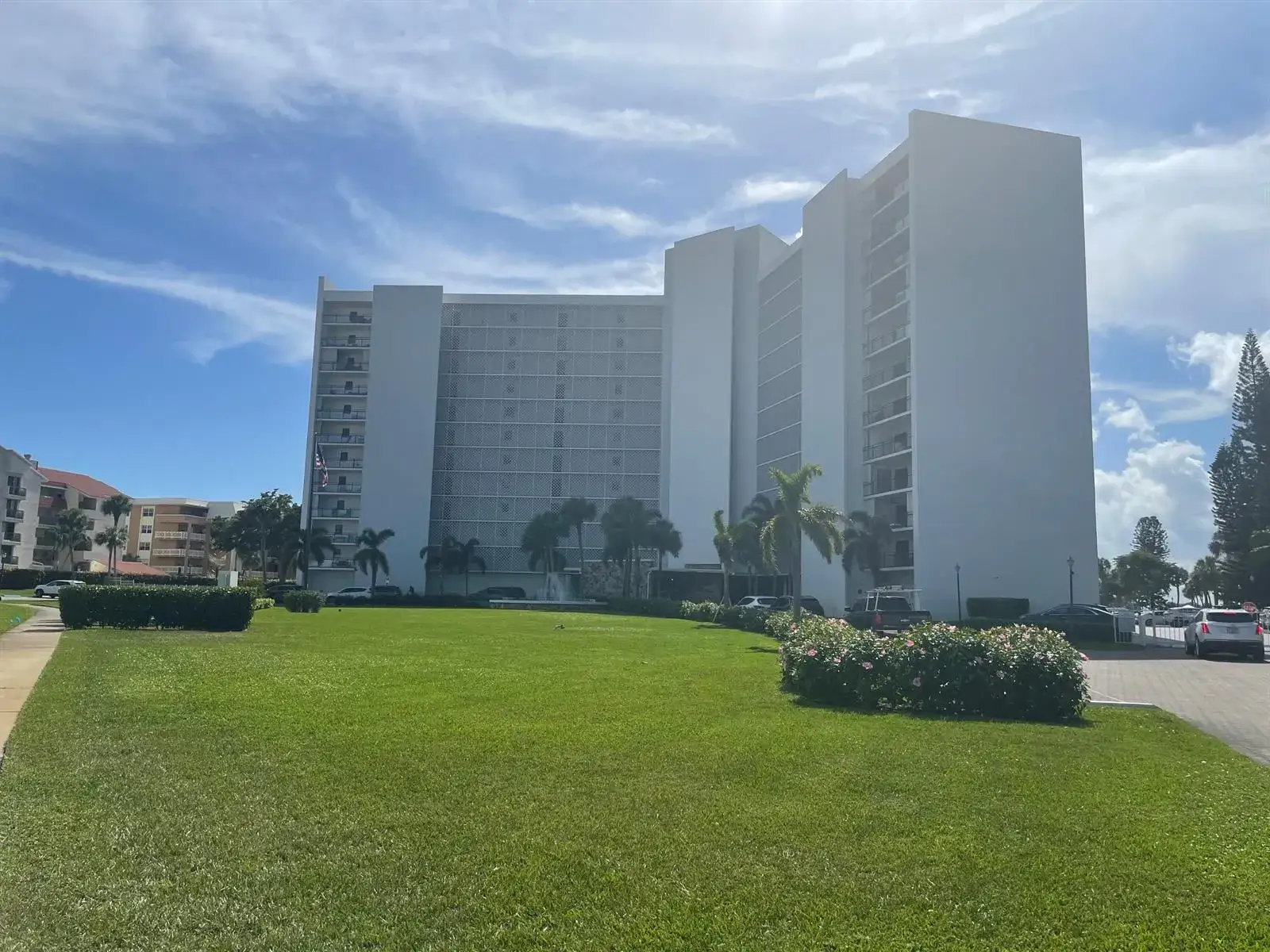 336 Golfview Road # 309, North Palm Beach FL 33408