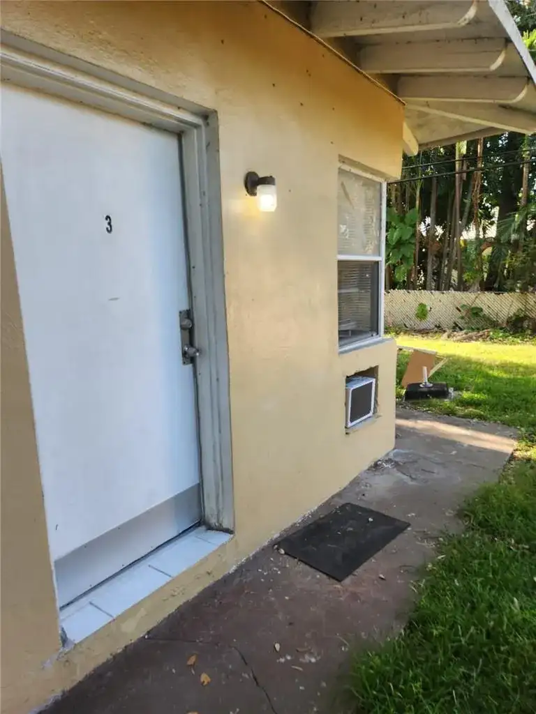1546 NE 111th Street # 2, Miami FL 33161 photo 2