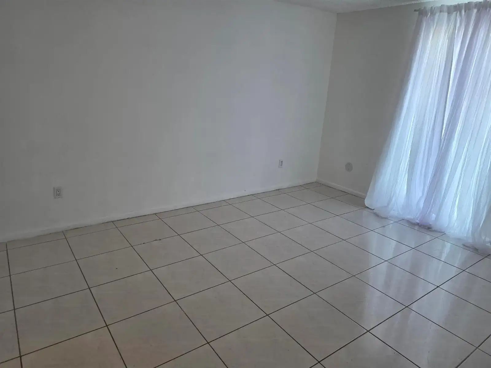 661 N UNIVERSITY Drive # 104, Pembroke Pines FL 33024 photo 5