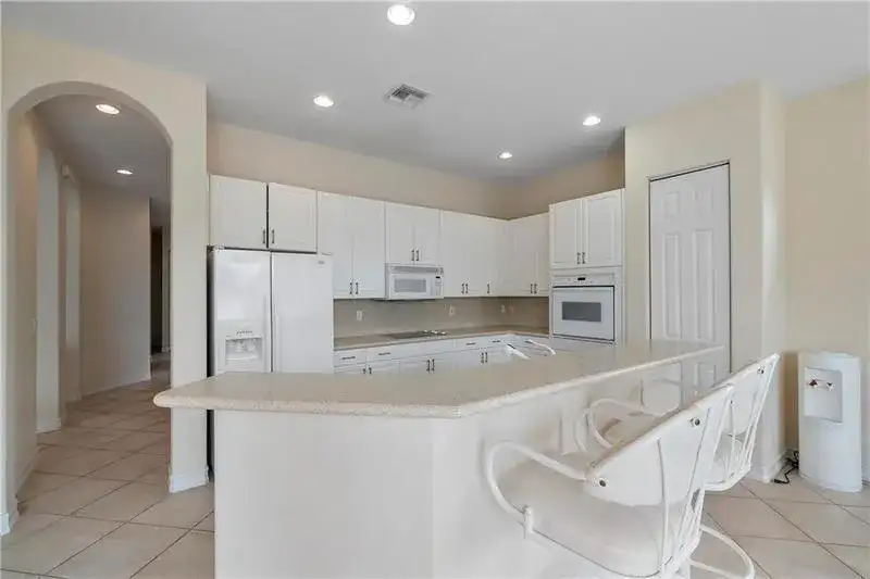 7008 NW 111TH Terrace, Parkland FL 33076 photo 4