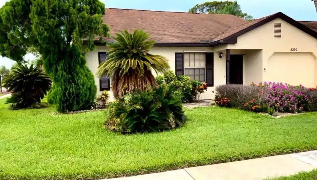 2290 SE Breckenridge Circle, Port St. Lucie FL 34952