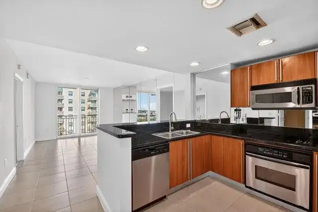 610 CLEMATIS Street # 831, West Palm Beach FL 33401 photo 4