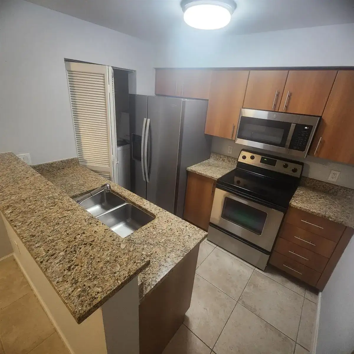 1050 CRYSTAL Way # K, Delray Beach FL 33444 photo 4