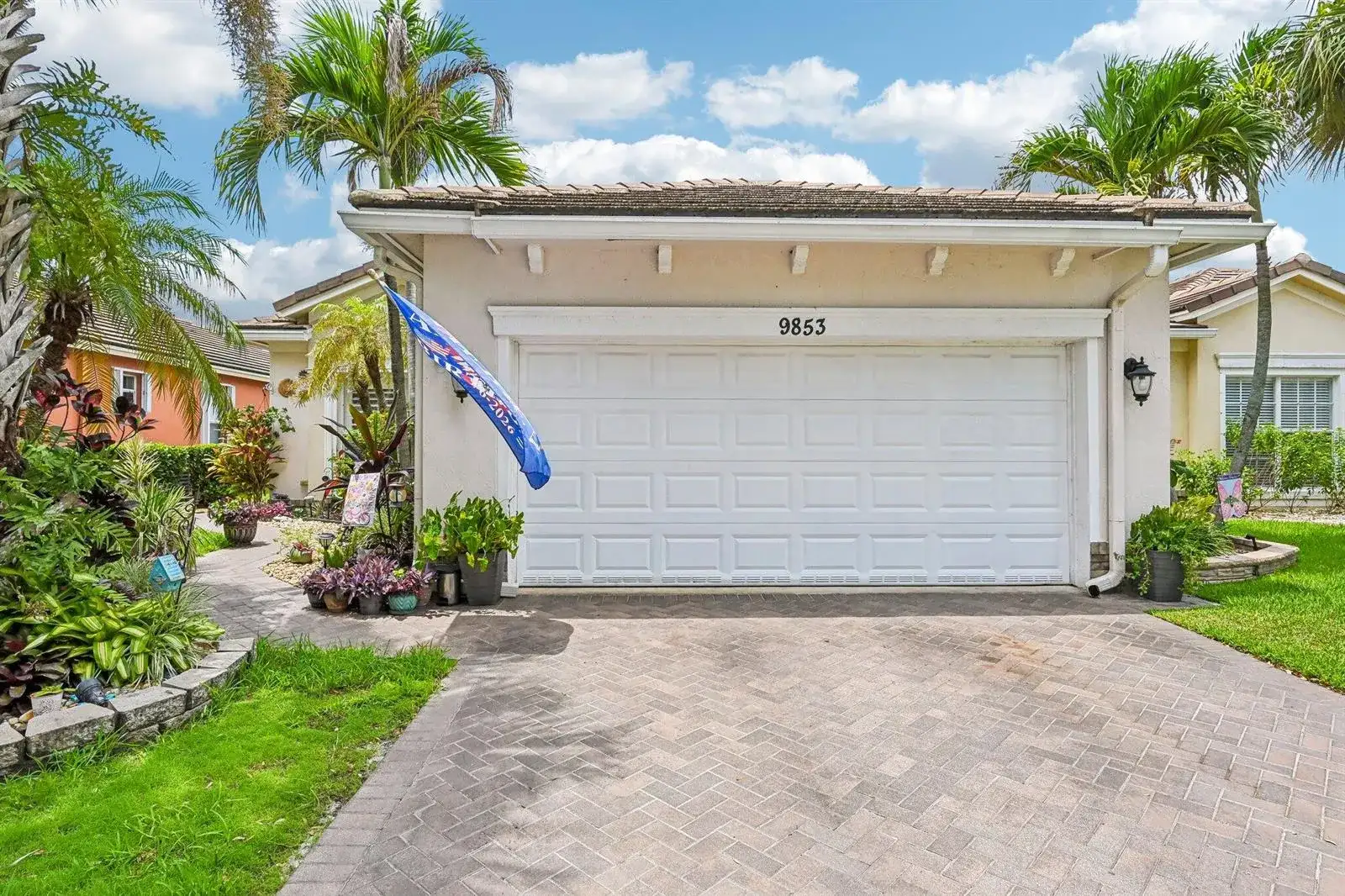 9853 SW EASTBROOK Circle, Port St. Lucie FL 34987 photo 2