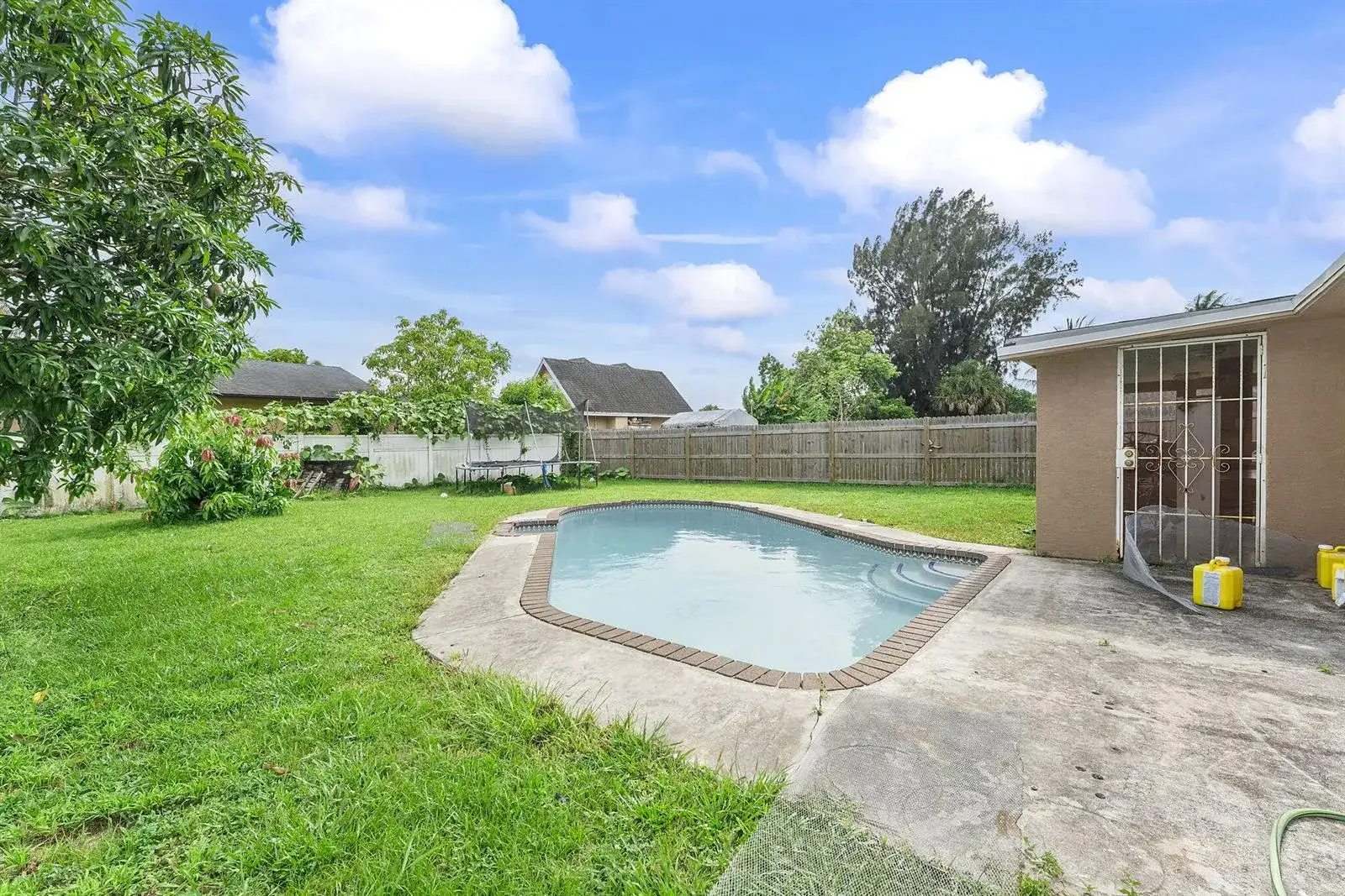 4830 ALBERTA Avenue, FL 33417 photo 3
