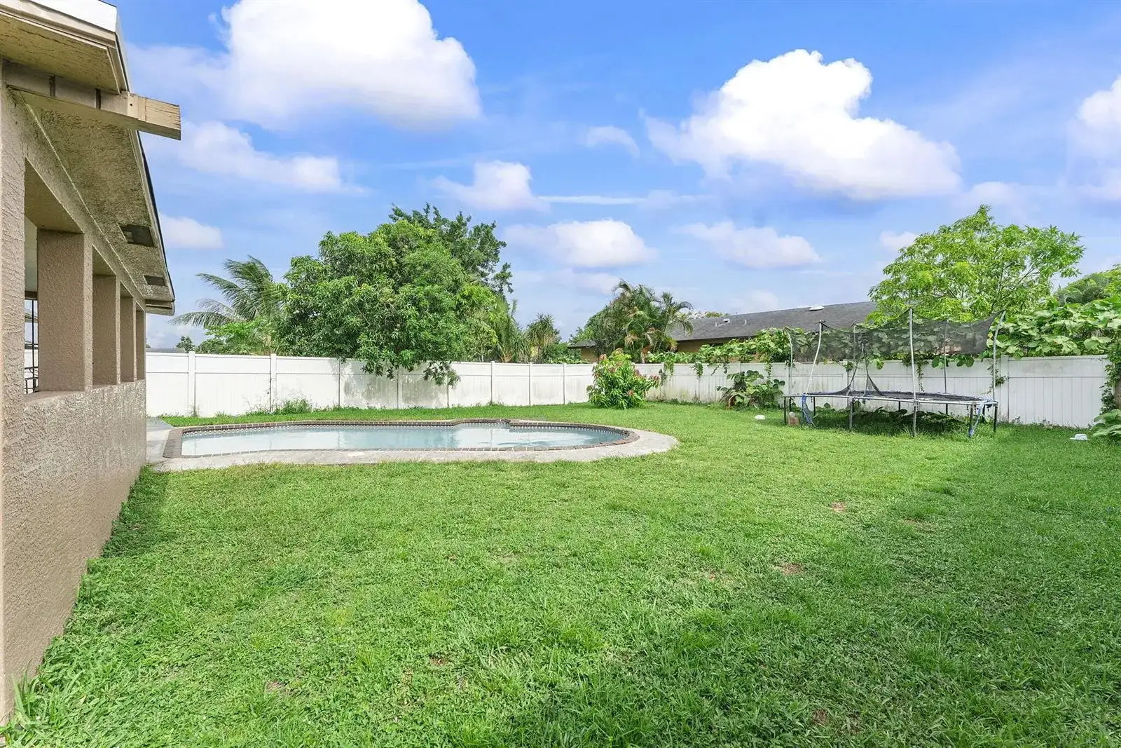 4830 ALBERTA Avenue, FL 33417 photo 4