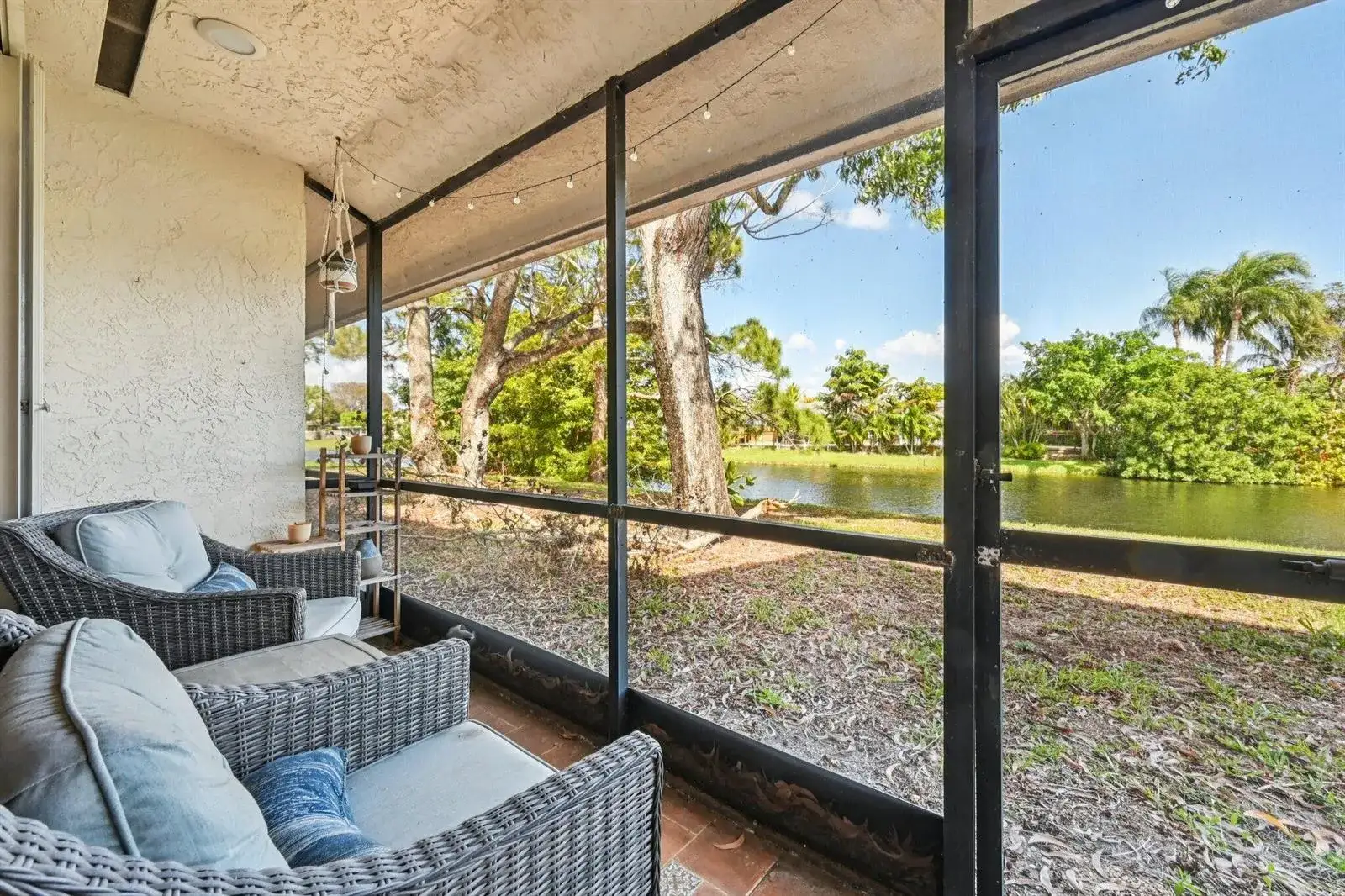 22 VIA DE CASAS SUR # 103, Boynton Beach FL 33426