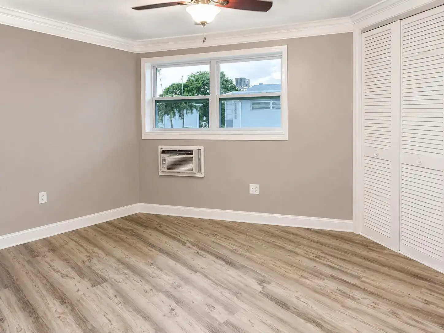 1723 NE MIAMI GARDENS Drive # 237, Miami FL 33179 photo 4