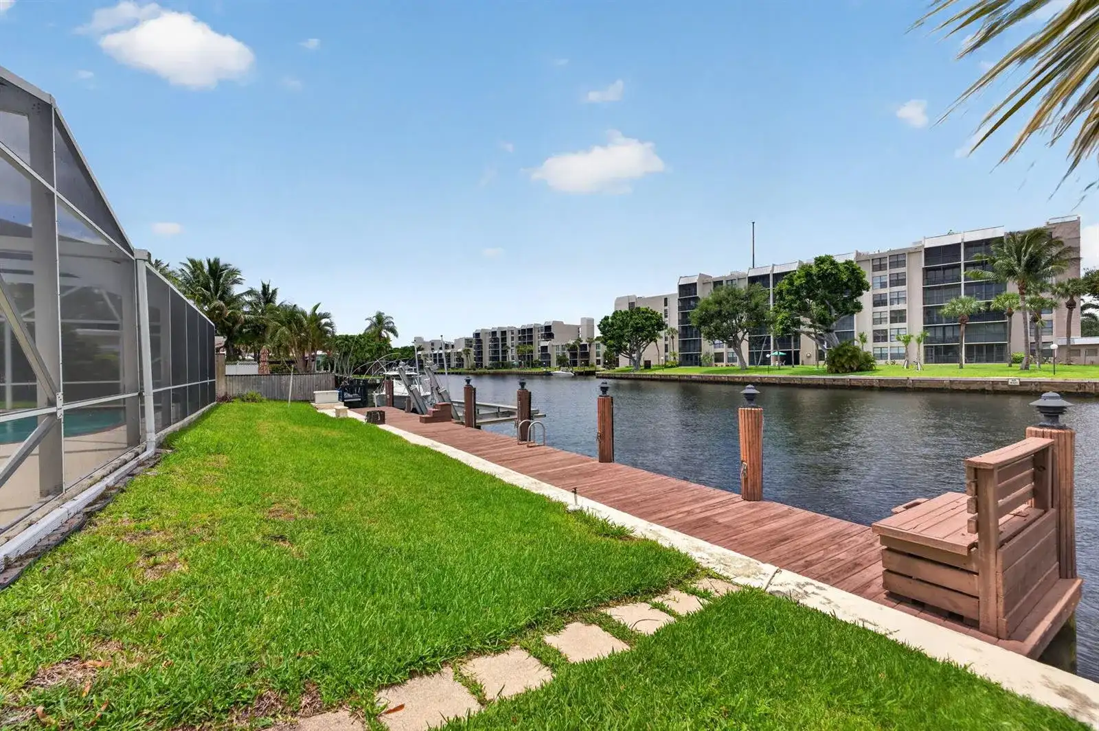 535 NE 8th Avenue, Deerfield Beach FL 33441 photo 4