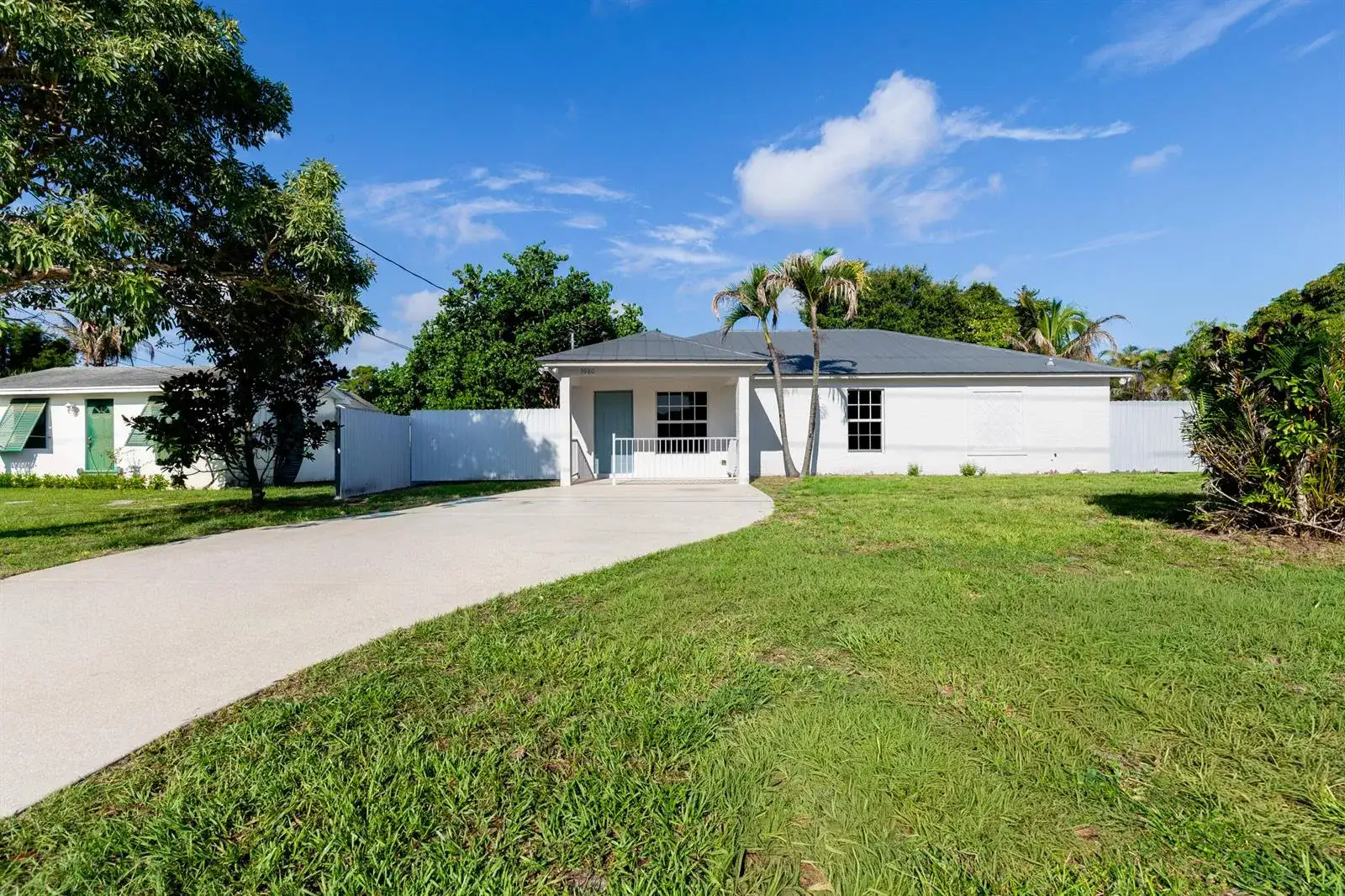 5060 SE EBBTIDE Avenue, Stuart FL 34997 photo 2