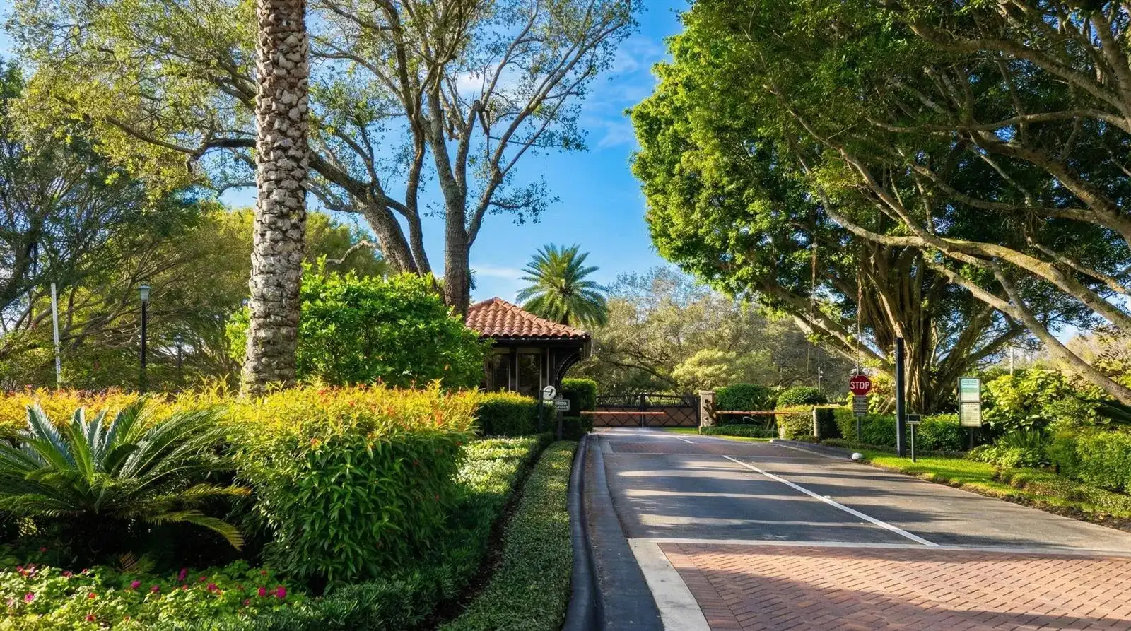 3678 Touch Of Class Court, Wellington FL 33414