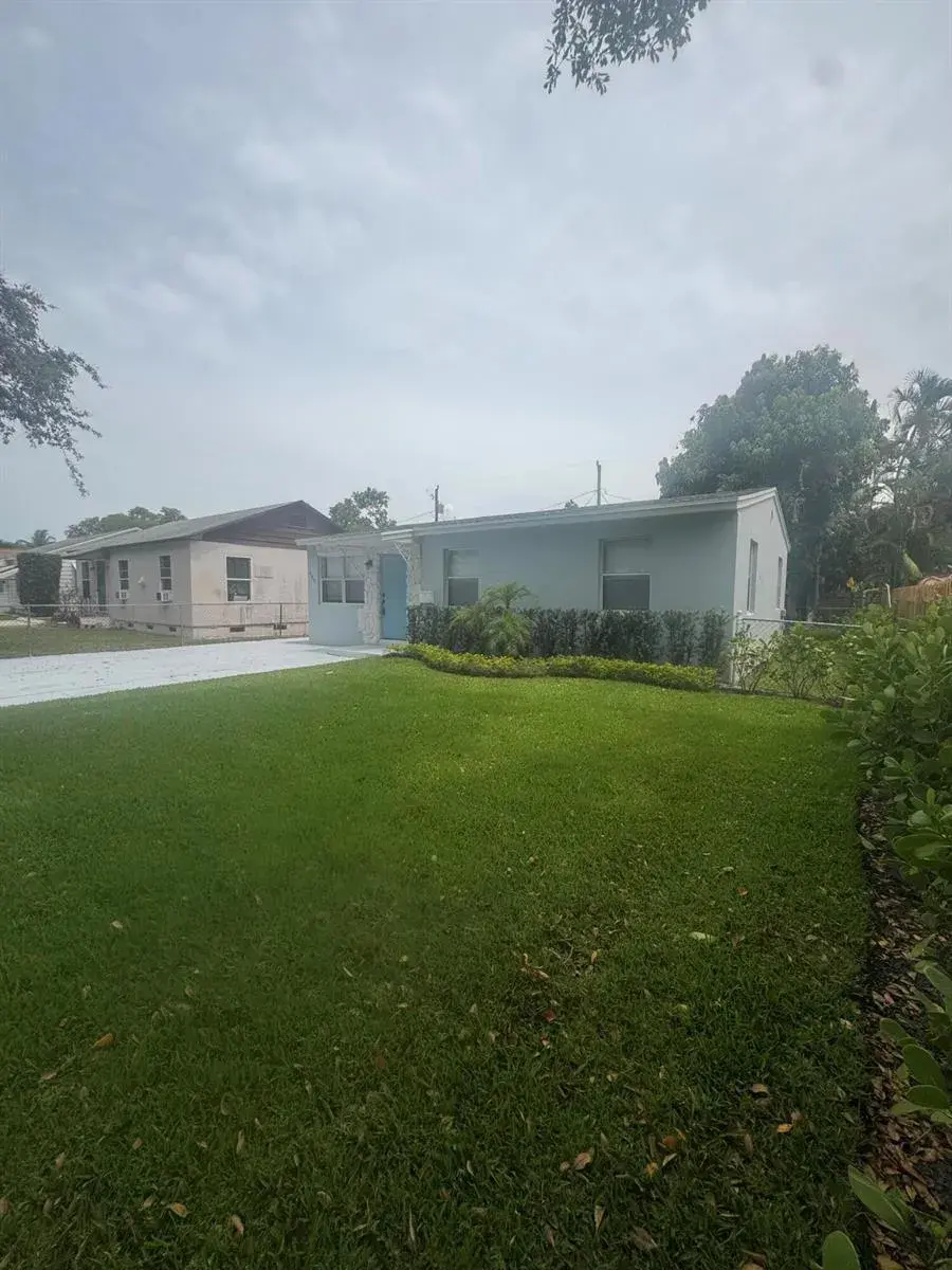 721 Nathan Hale Road, West Palm Beach FL 33405