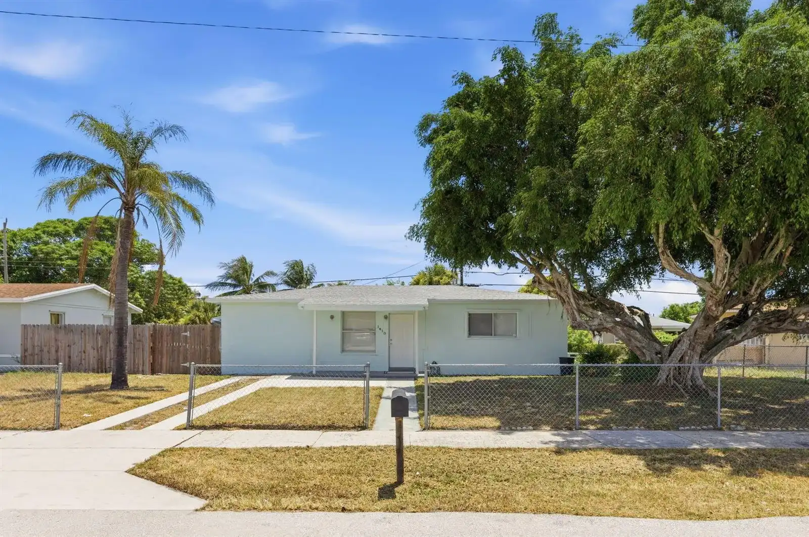 1410 NW 1st Court, Boynton Beach FL 33435