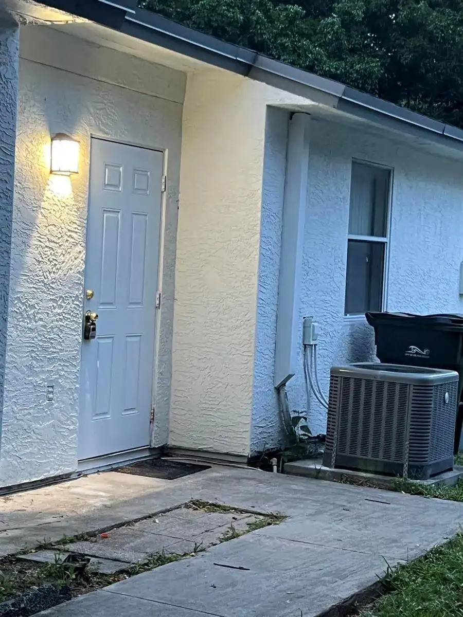 5335 NW 5th Street, Delray Beach FL 33445 photo 3