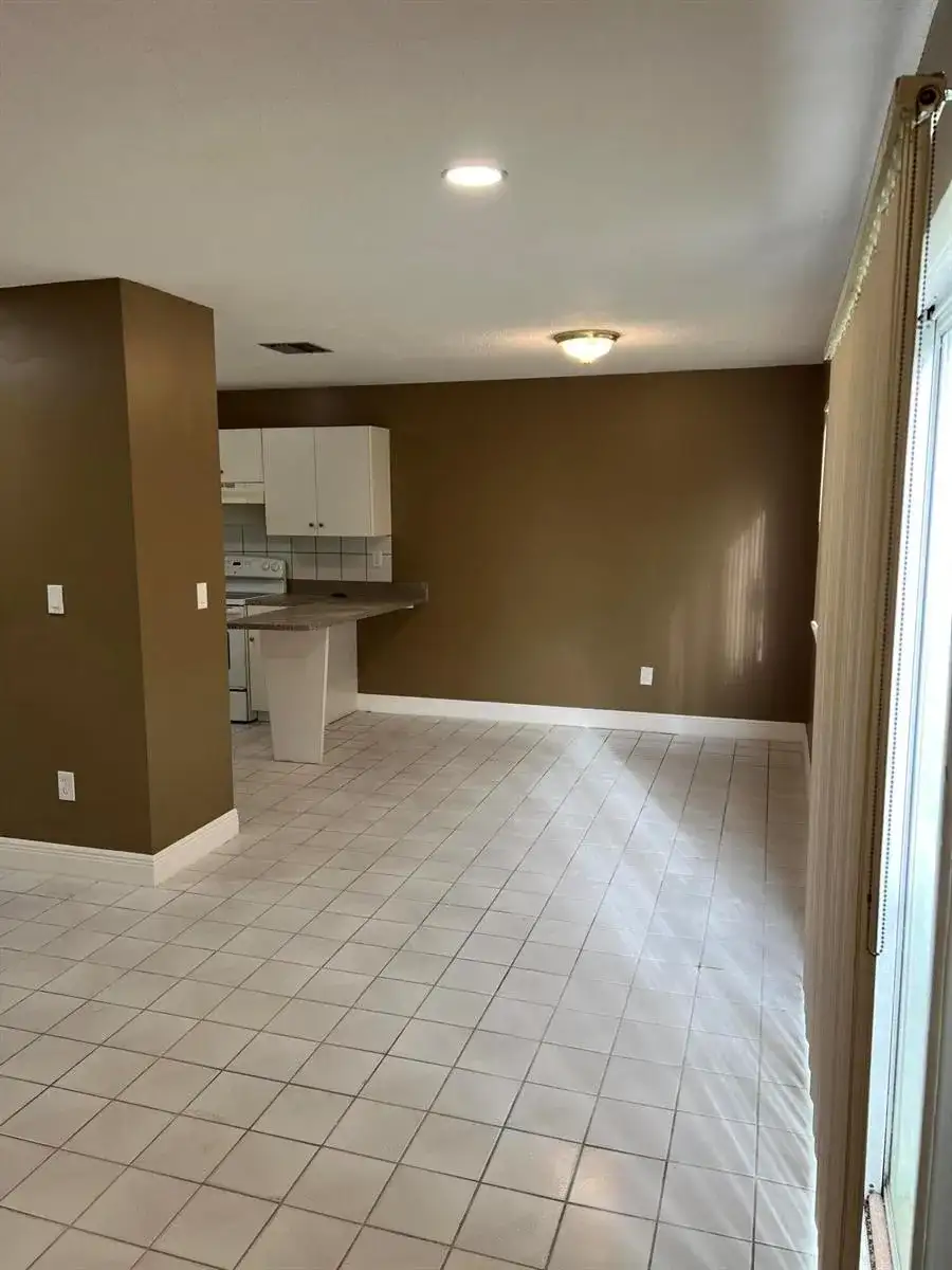 5335 NW 5th Street, Delray Beach FL 33445 photo 5