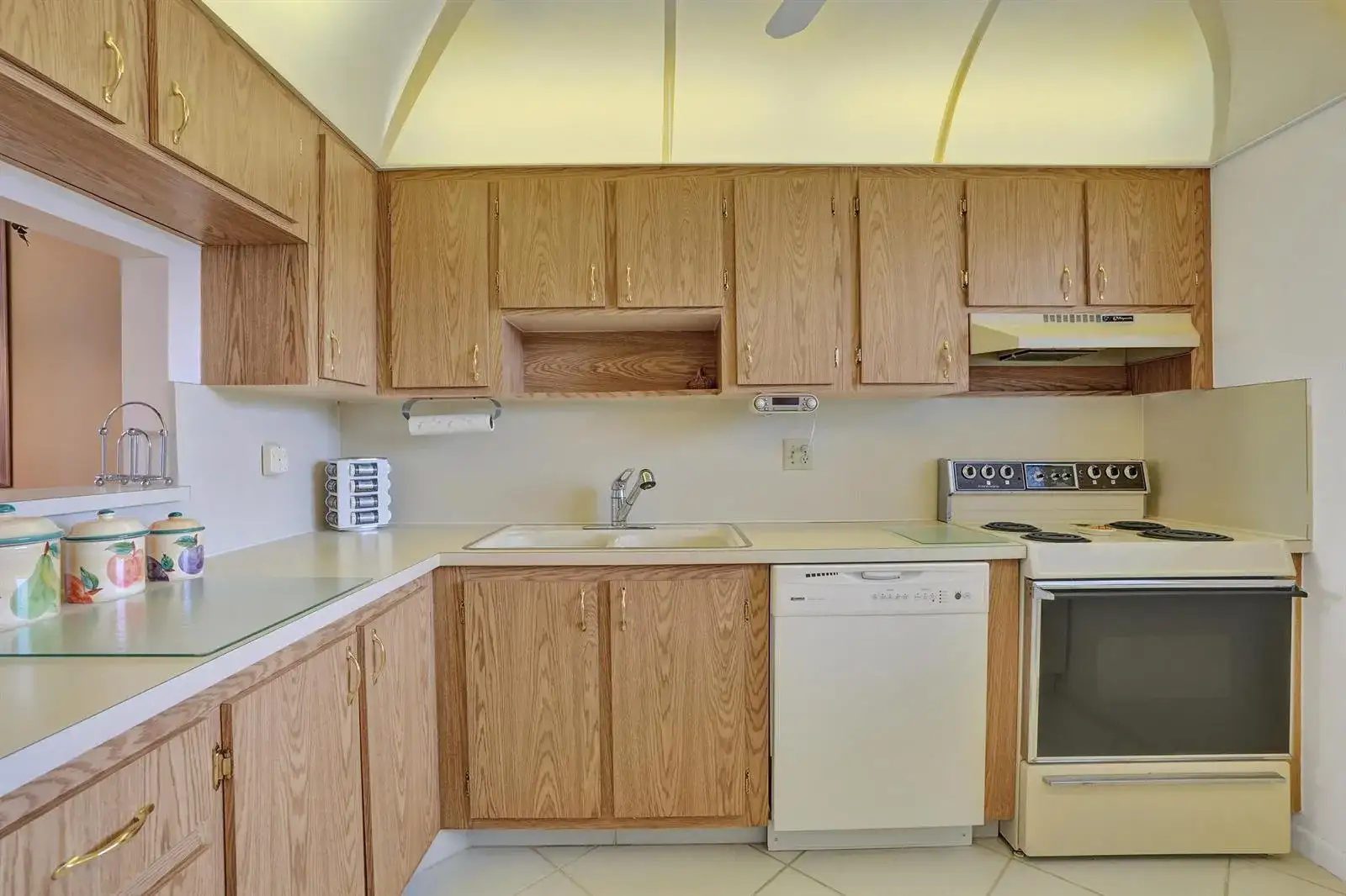6850 Royal Palm Boulevard # 202G, Margate FL 33063 photo 3