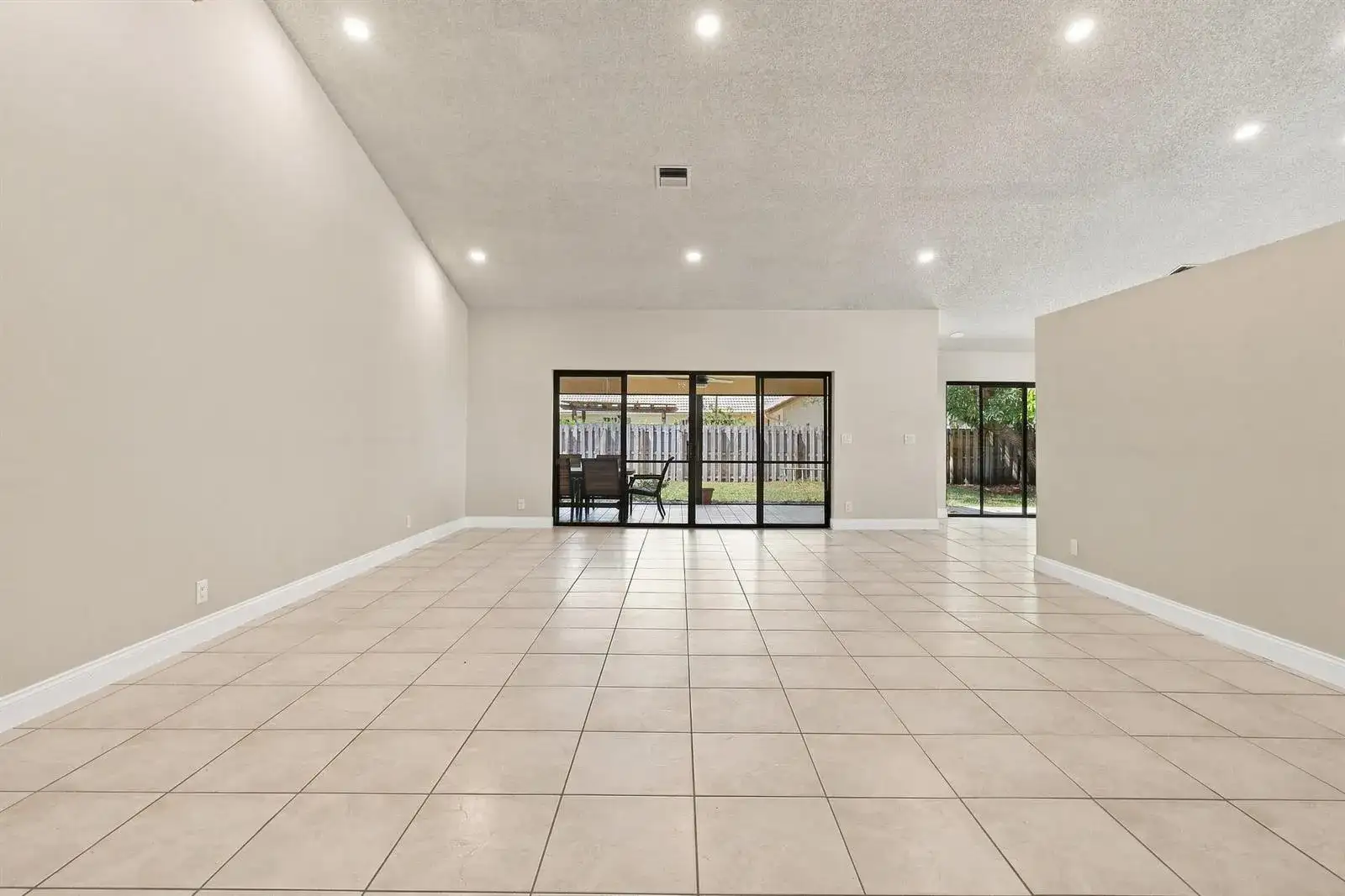 9960 Majestic Way, Boynton Beach FL 33437 photo 5