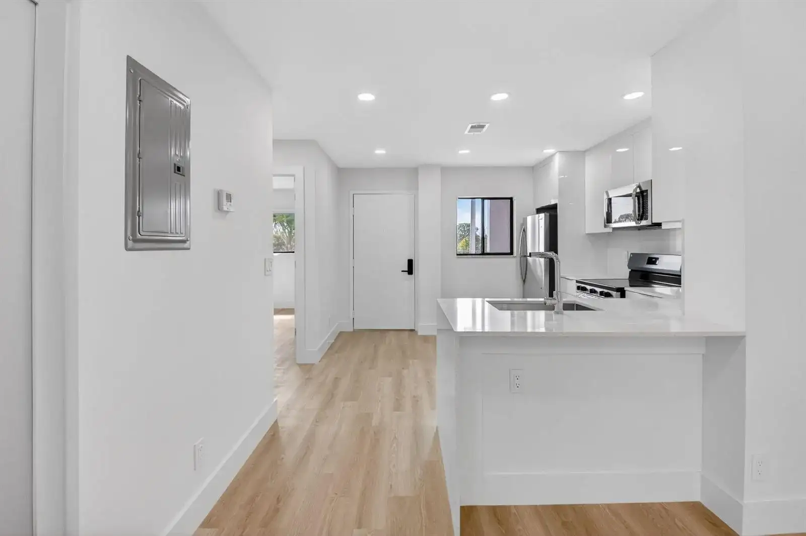 100 W HIDDEN VALLEY Boulevard # 502, Boca Raton FL 33487 photo 3