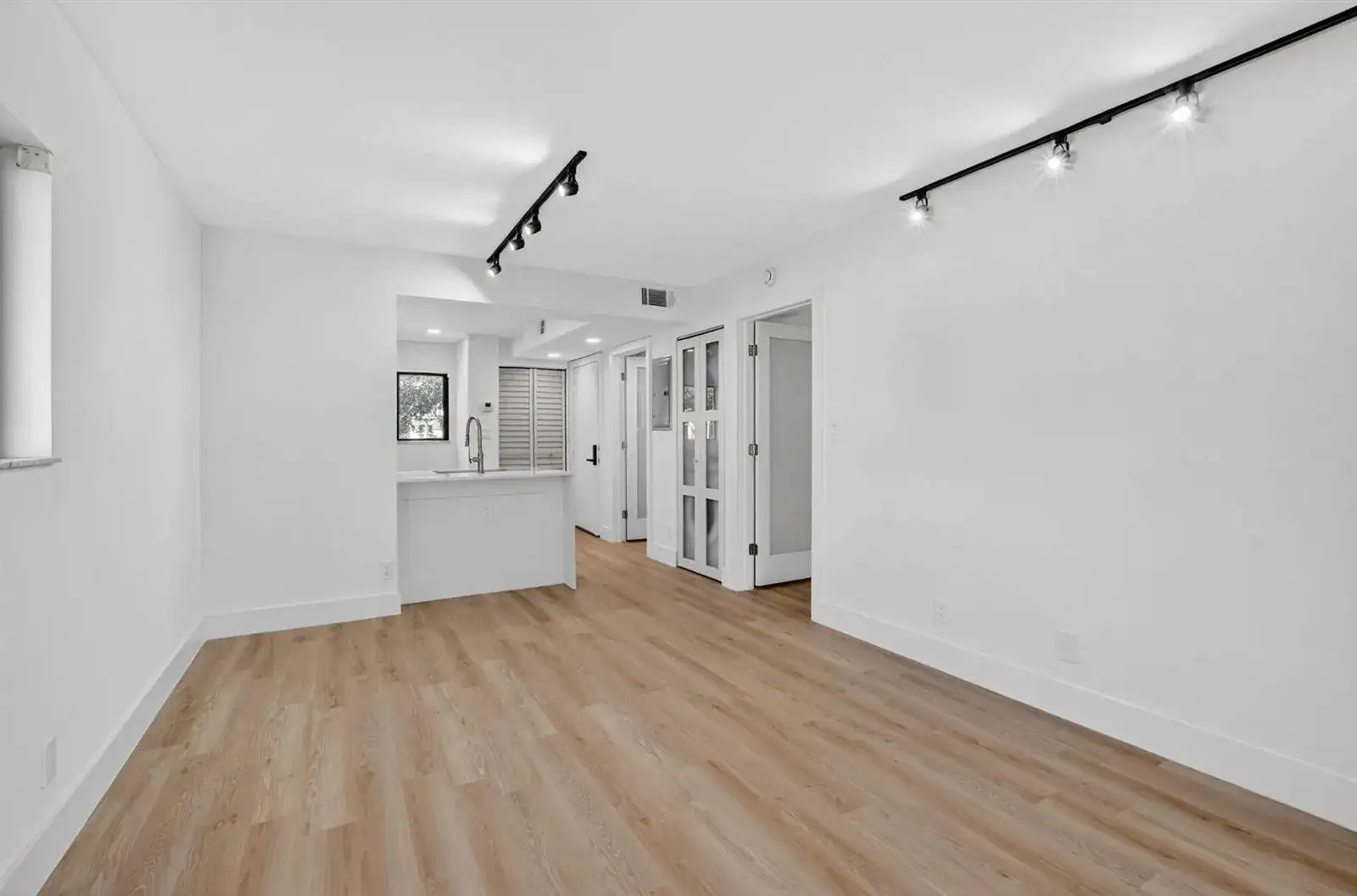 100 W HIDDEN VALLEY Boulevard # 502, Boca Raton FL 33487 photo 4