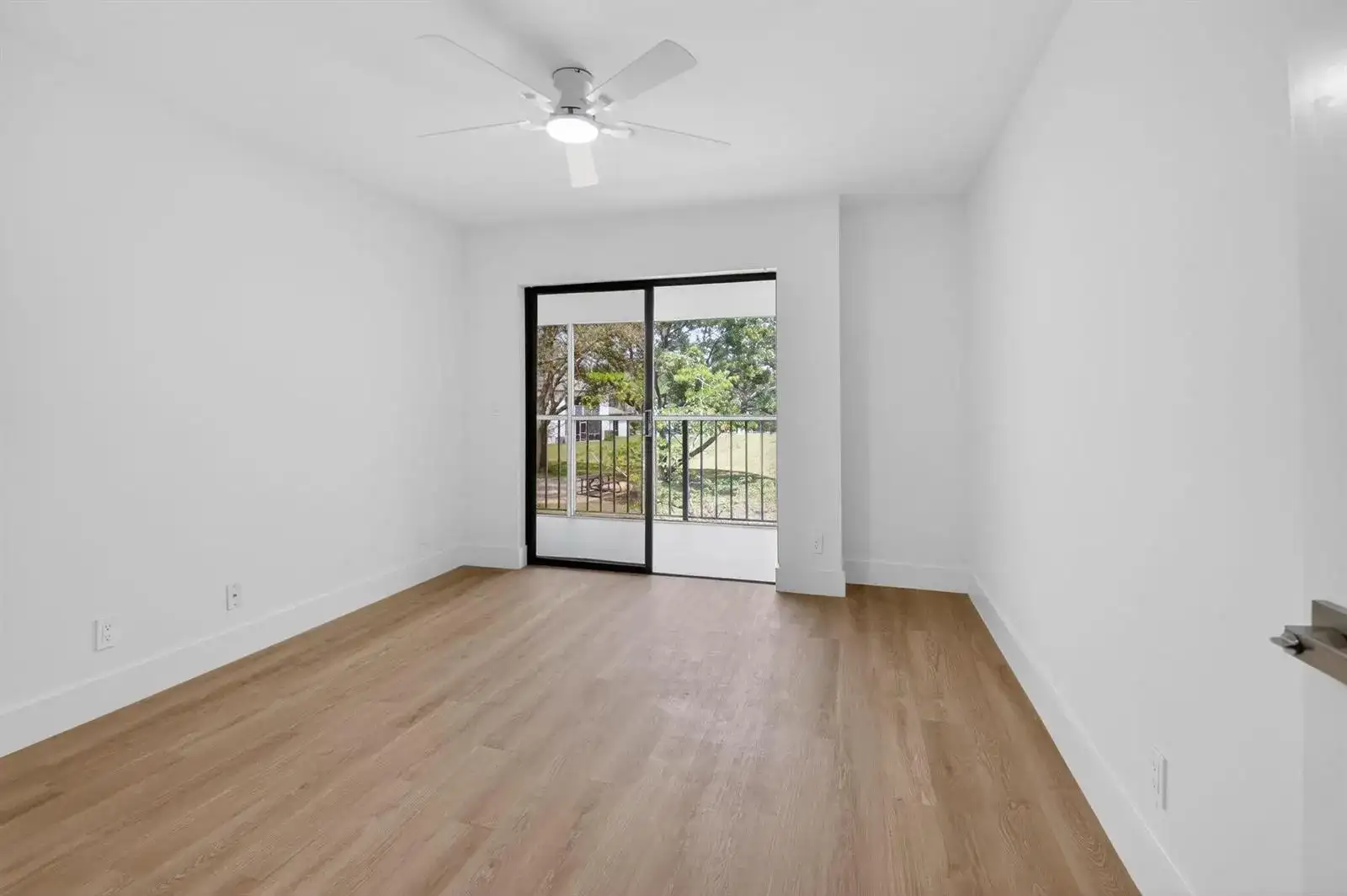 100 W HIDDEN VALLEY Boulevard # 502, Boca Raton FL 33487 photo 5