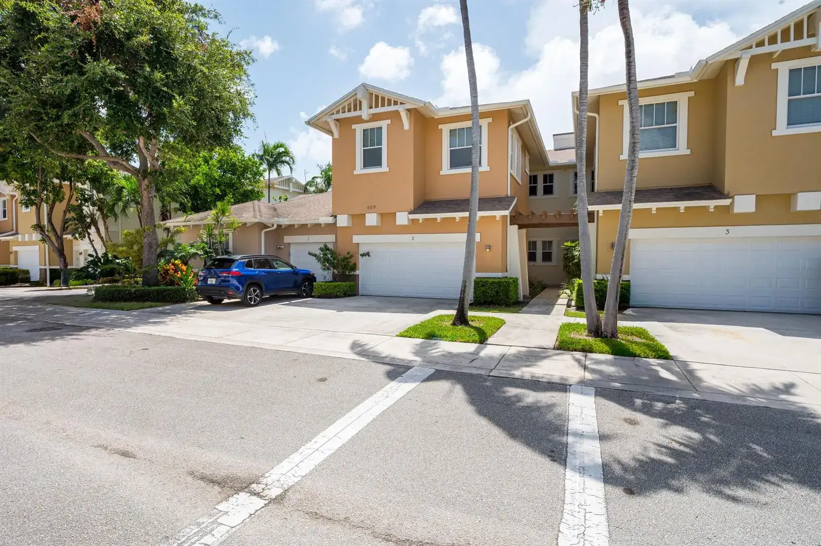 669 Pacific Grove Drive # 2, West Palm Beach FL 33401 photo 2