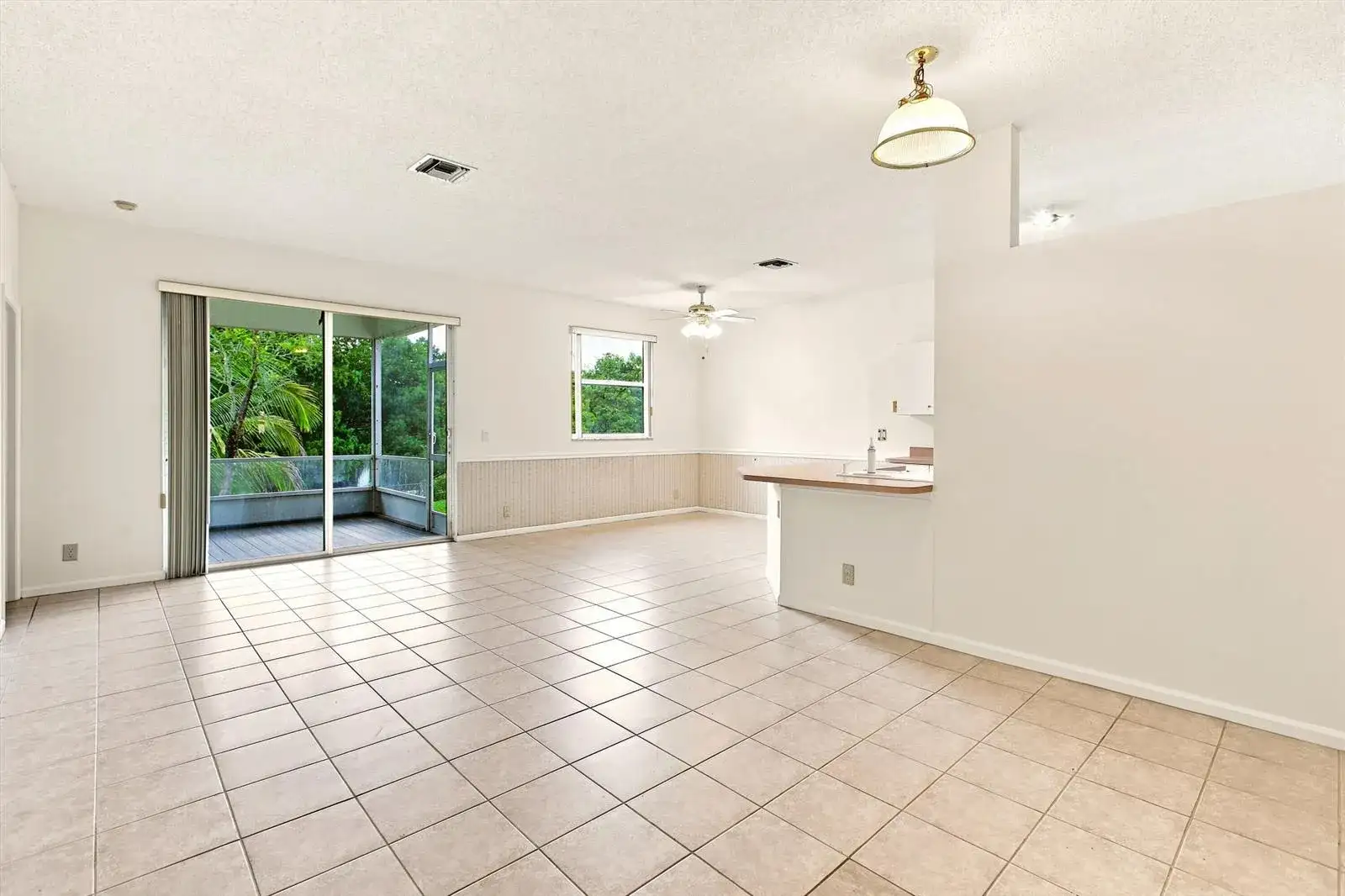 1490 Fairway Circle, FL 33413 photo 4