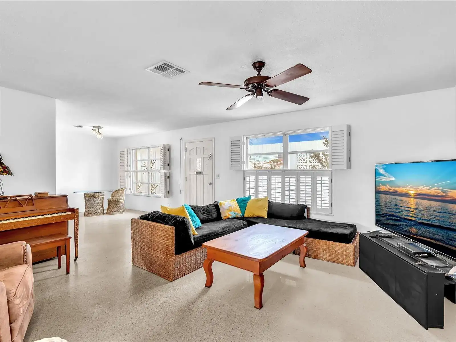 2121 NE 52ND Street, Fort Lauderdale FL 33308 photo 2