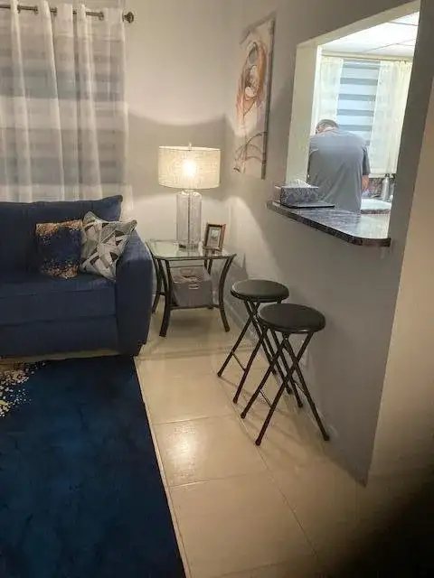 417 WINDSOR R, West Palm Beach FL 33417 photo 2