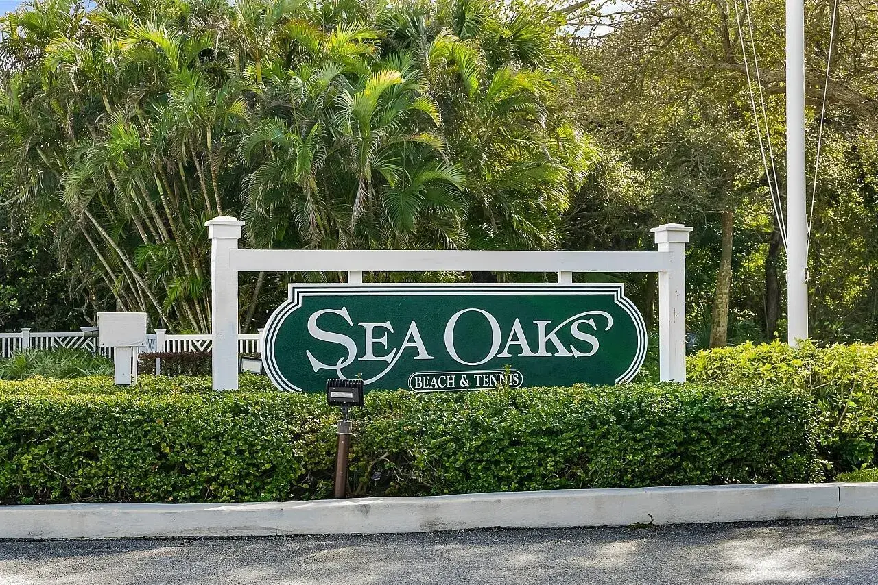 1260 PALMETTO Court # 106, Vero Beach FL 32963