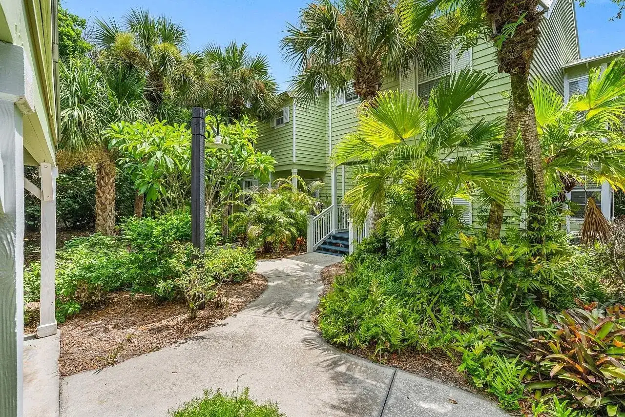 1260 PALMETTO Court # 106, Vero Beach FL 32963 photo 3