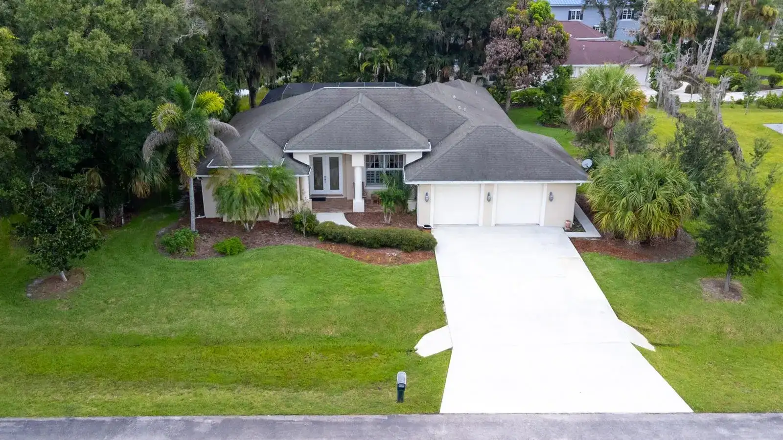 2108 Winding Creek Lane, Fort Pierce FL 34981 photo 2