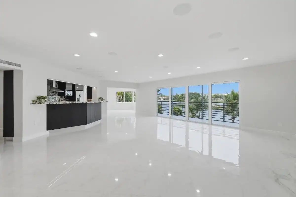877 NE 195TH Street # 222, Miami FL 33179
