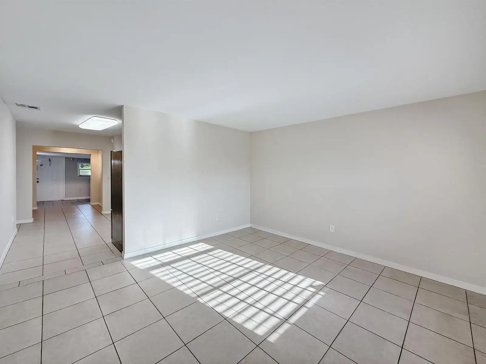 5365 Cannon Way, West Palm Beach FL 33415 photo 4