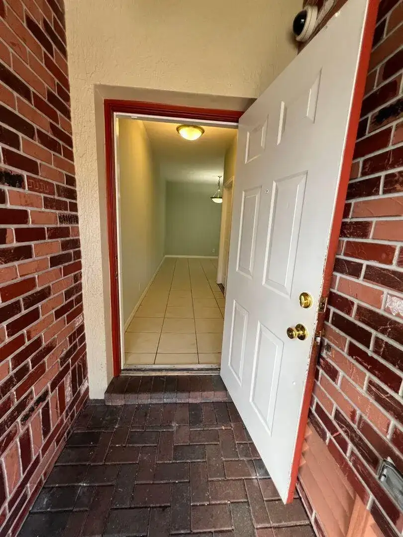 3361 NW 29TH Court, Lauderdale Lakes FL 33311 photo 2