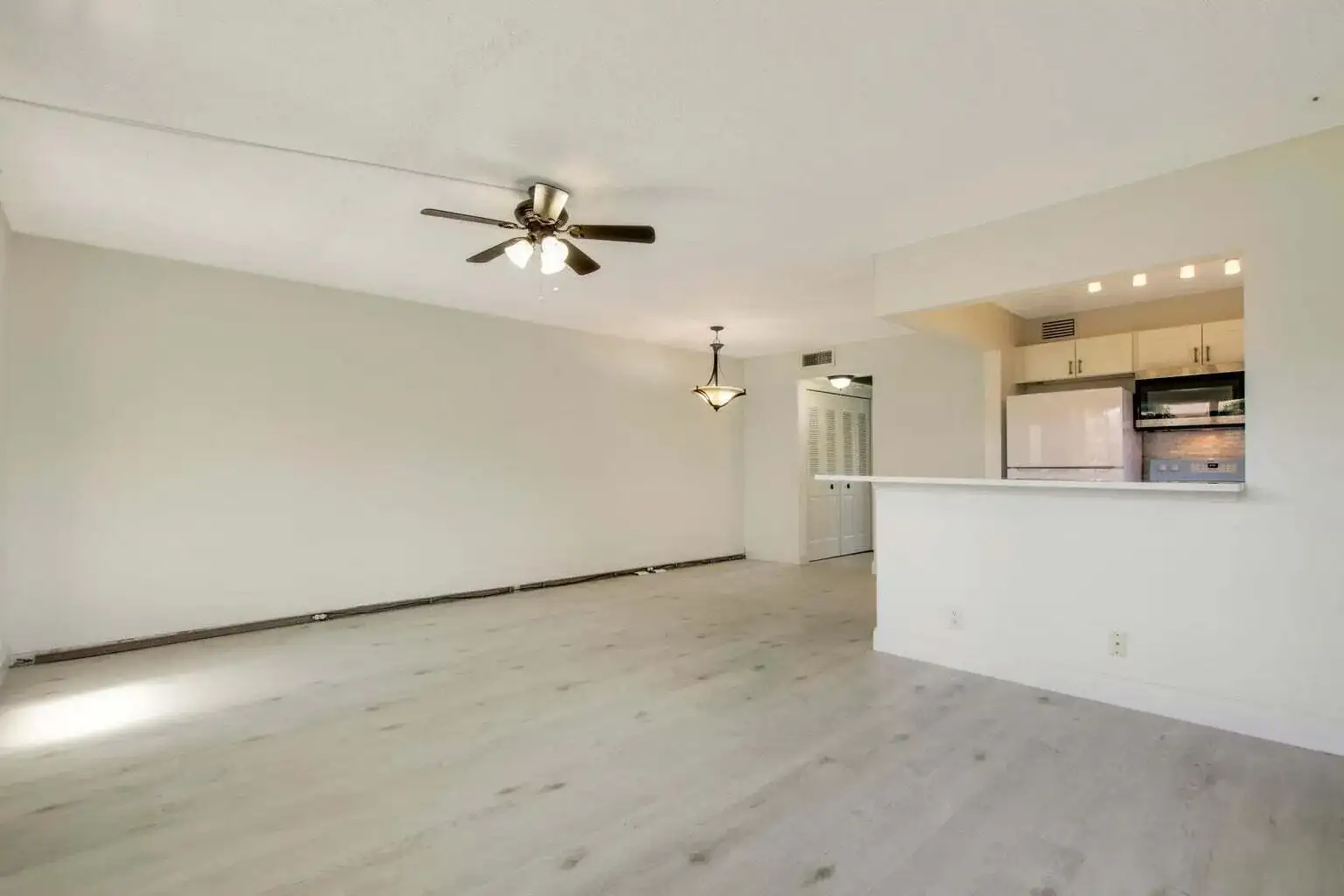 288 Northampton O, West Palm Beach FL 33417 photo 2
