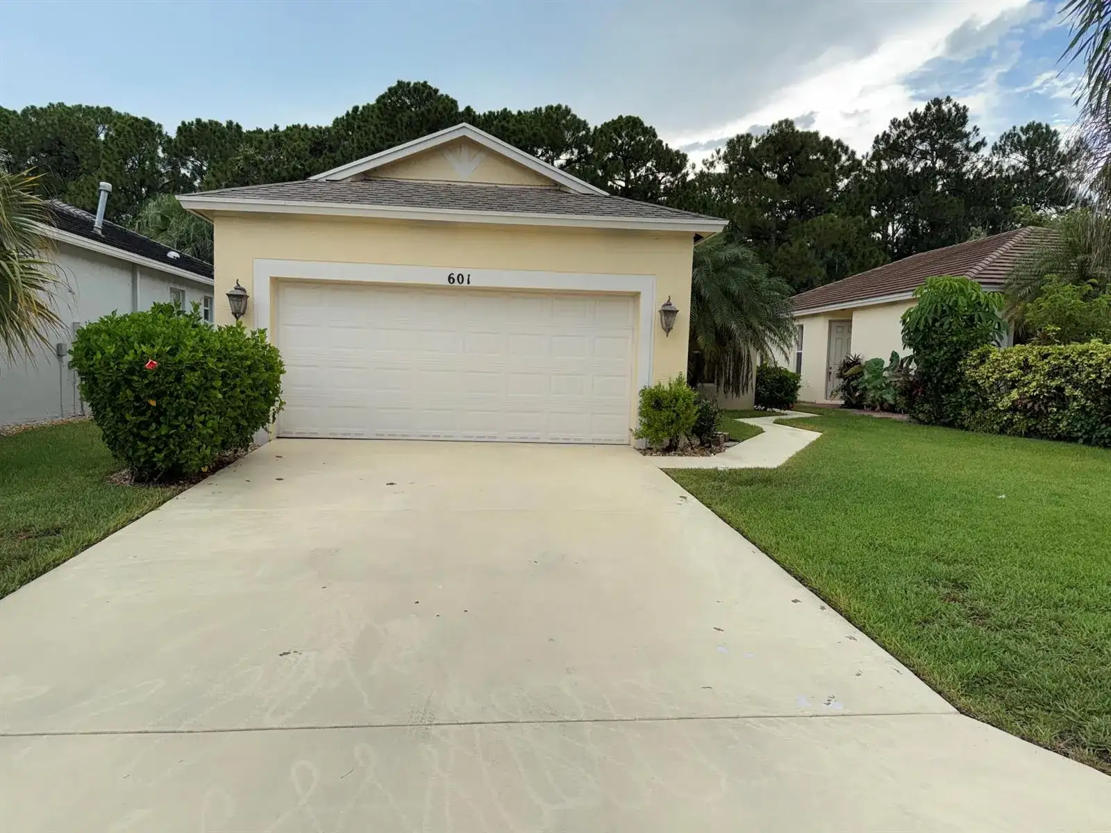 601 SW INDIAN KEY Drive, Port St. Lucie FL 34986 photo 2