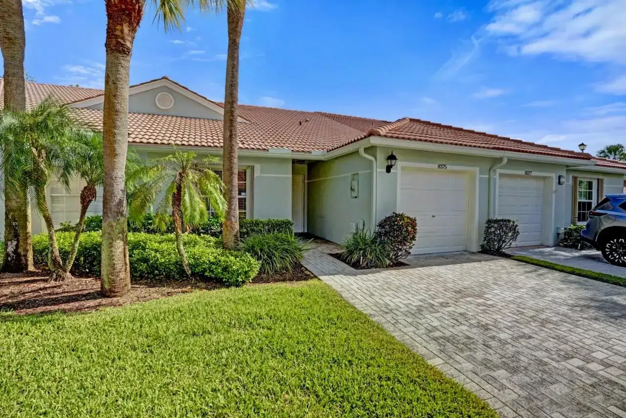 8375 Logia Circle, Boynton Beach FL 33472 photo 2